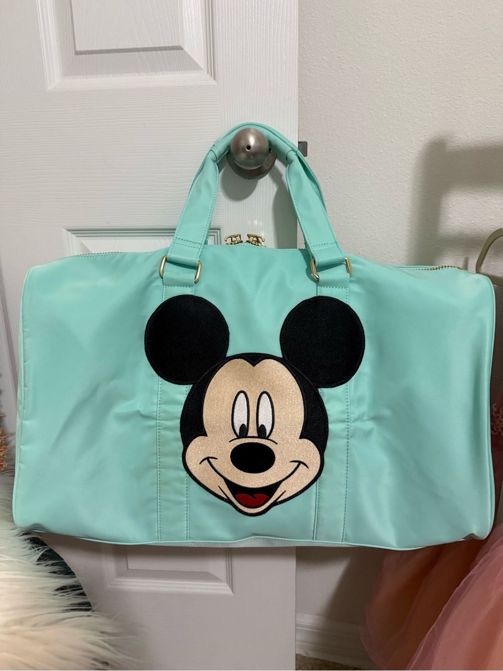Stoney Clover Lane x Disney
FABLE 10" Minnie Mouse patched cotton candy duffle